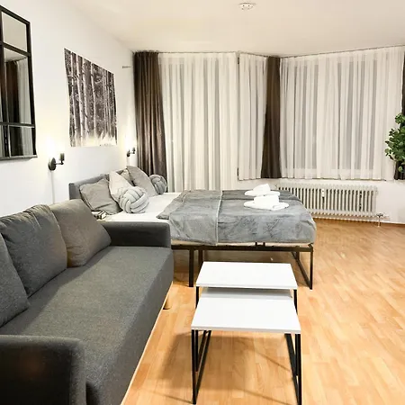 Modern Living In - Frieden