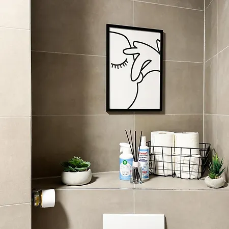 Modern Living In - Frieden *