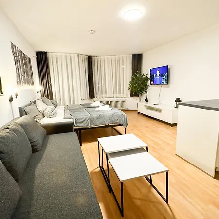 Modern Living In - Frieden *