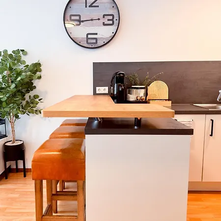 Modern Living In - Frieden Апартаменты Карлсруэ